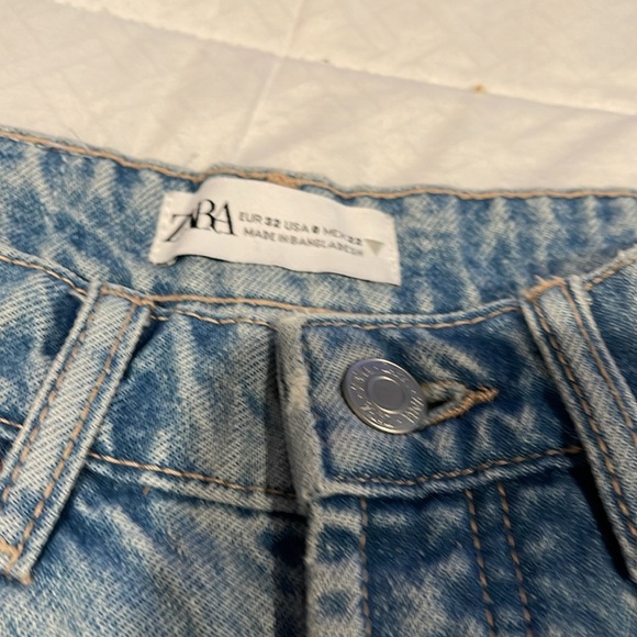 Women blue jeans an shorts size 0 - Picture 5 of 5